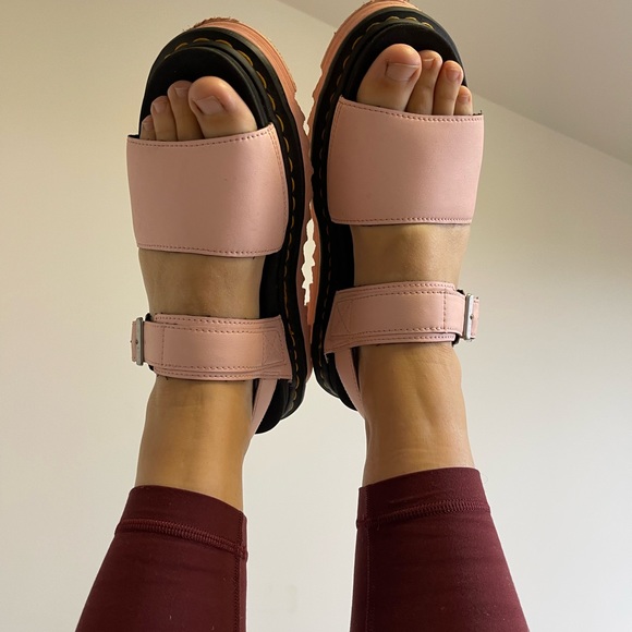 Dr Martens Voss Sandal Pink Salt Hydro 